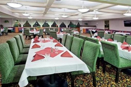 фото отеля Crowne Plaza Oakland South Union City