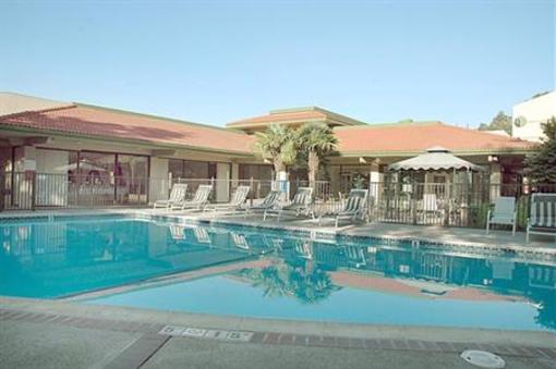 фото отеля Crowne Plaza Oakland South Union City