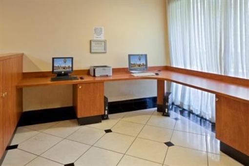 фото отеля Crowne Plaza Oakland South Union City