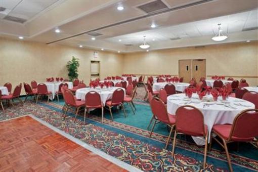 фото отеля Crowne Plaza Oakland South Union City