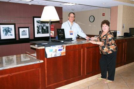 фото отеля Hampton Inn & Suites Palm Desert