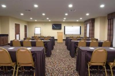 фото отеля BEST WESTERN Bastrop Pines Inn