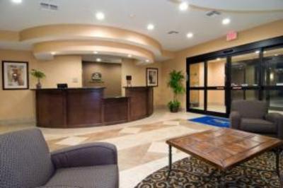 фото отеля BEST WESTERN Bastrop Pines Inn