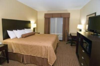 фото отеля BEST WESTERN Bastrop Pines Inn