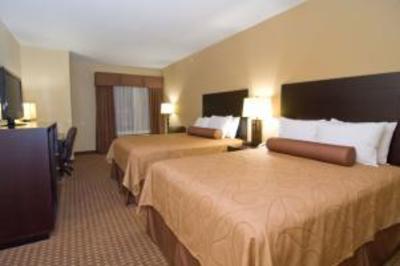 фото отеля BEST WESTERN Bastrop Pines Inn