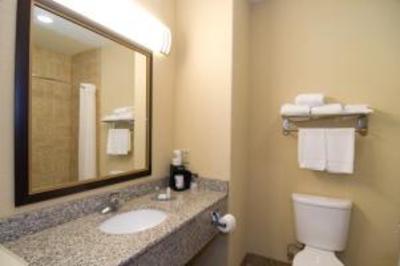 фото отеля BEST WESTERN Bastrop Pines Inn