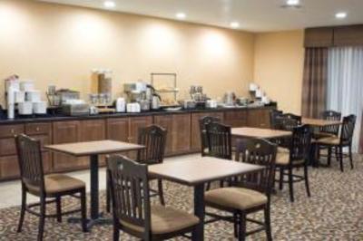 фото отеля BEST WESTERN Bastrop Pines Inn