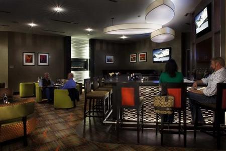 фото отеля Hilton Garden Inn Denver Cherry Creek
