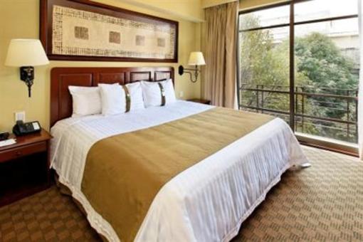 фото отеля Holiday Inn Hotel & Suites Zona Rosa