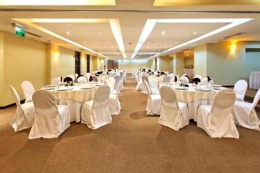 фото отеля Holiday Inn Hotel & Suites Zona Rosa