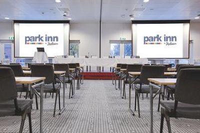 фото отеля Park Inn by Radisson Copenhagen Airport