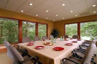 фото отеля Salishan Spa and Golf Resort Gleneden Beach