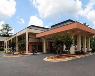 фото отеля Baymont Inn and Suites Tallahassee