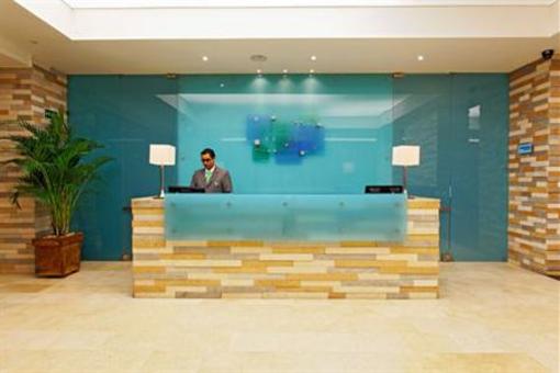 фото отеля Holiday Inn Express Bogota