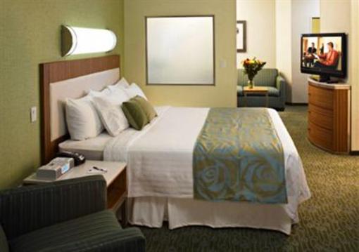 фото отеля SpringHill Suites St. Louis Brentwood