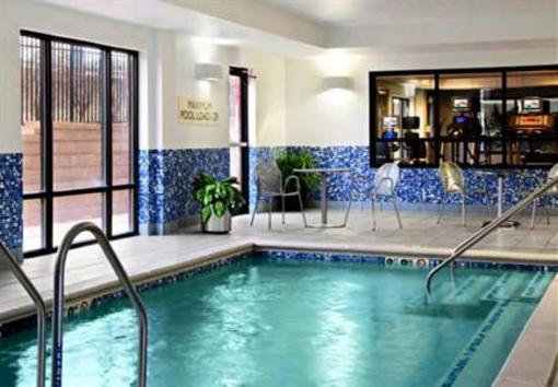 фото отеля SpringHill Suites St. Louis Brentwood