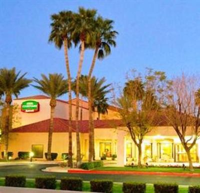 фото отеля Courtyard by Marriott Phoenix North