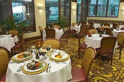 фото отеля Doubletree Guest Suites Charlotte / SouthPark