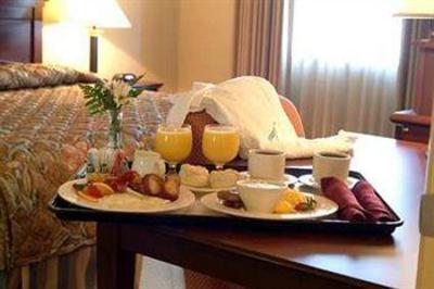 фото отеля Doubletree Guest Suites Charlotte / SouthPark