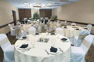 фото отеля Doubletree Guest Suites Charlotte / SouthPark