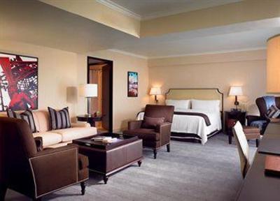 фото отеля Sheraton Universal Hotel