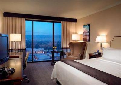 фото отеля Sheraton Universal Hotel