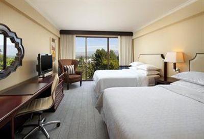 фото отеля Sheraton Universal Hotel