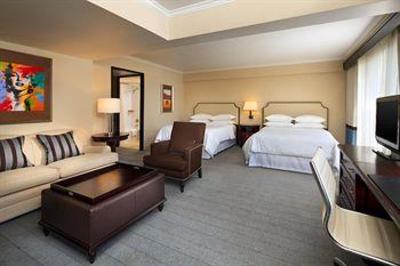 фото отеля Sheraton Universal Hotel