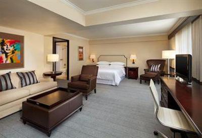 фото отеля Sheraton Universal Hotel