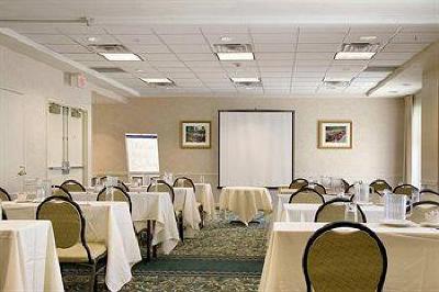 фото отеля Hilton Garden Inn Addison (Illinois)
