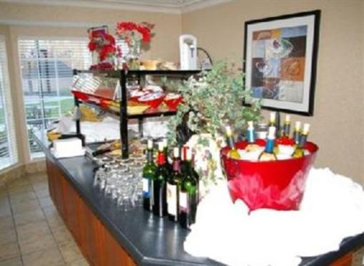 фото отеля Staybridge Suites Raleigh-Durham Airport