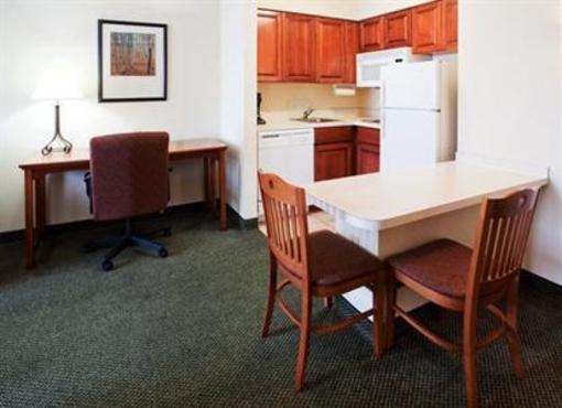 фото отеля Staybridge Suites Raleigh-Durham Airport