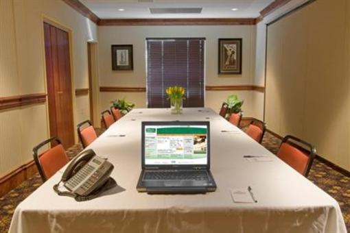 фото отеля Holiday Inn Express Hotel & Suites Brookhaven