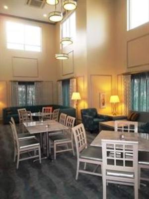 фото отеля Holiday Inn Express Hotel & Suites Brookhaven