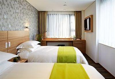 фото отеля Nine Tree Hotel