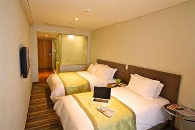 фото отеля Nine Tree Hotel