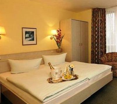 фото отеля Hotel Weide Neu-Satow
