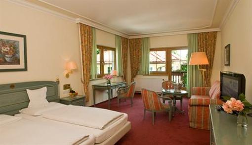 фото отеля Landhotel Reschenhof Mils