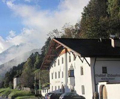 фото отеля Gasthof Zum Schupfen Mutters