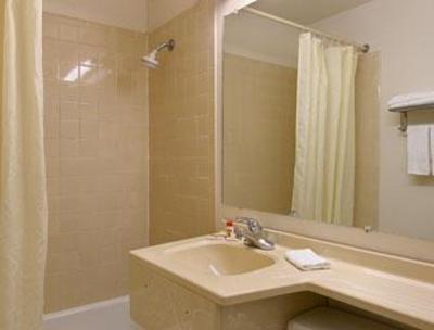 фото отеля Super 8 Motel Belleville St Louis Area