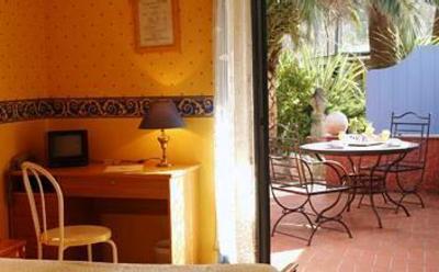 фото отеля Auberge Des Pins