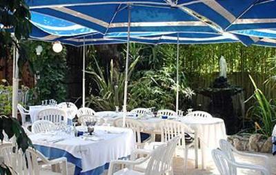 фото отеля Auberge Des Pins