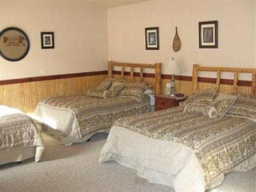 фото отеля McKinley Creekside Cabins