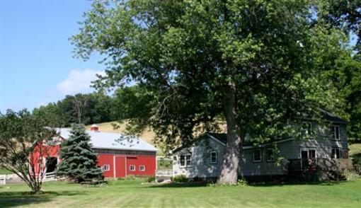 фото отеля Rainbow Ridge Farms Bed and Breakfast