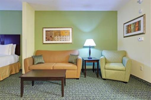 фото отеля Holiday Inn Express Hotel & Suites Covington (Tennessee)