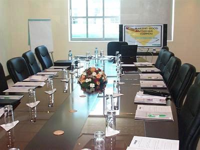 фото отеля Mayfair Hotel Dar es Salaam