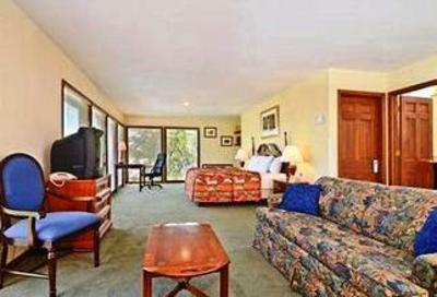 фото отеля Lake St. Louis-Days Inn