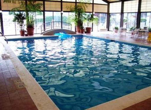 фото отеля Holiday Inn Airport West Saint Louis Earth City