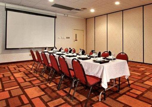 фото отеля Quality Inn Fort Dodge