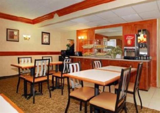 фото отеля Quality Inn Liverpool